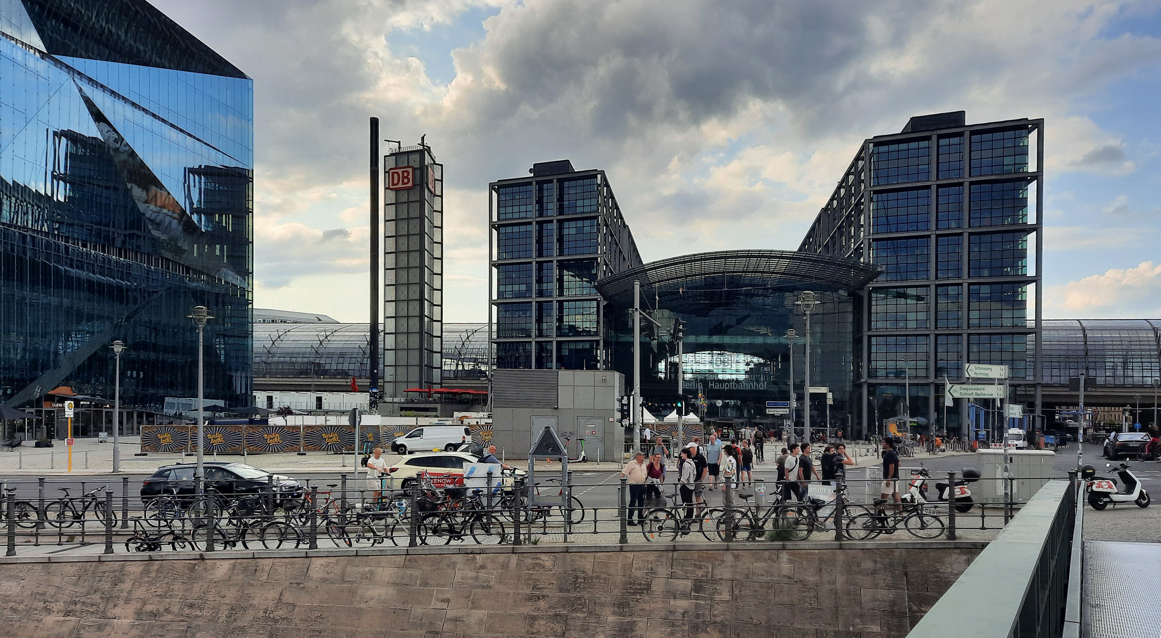 Berlin Hbf směrem od Sprévy