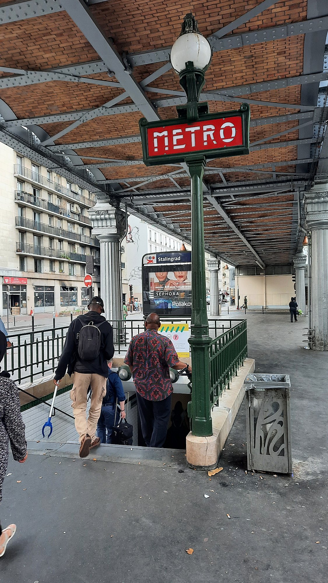 Fotografie vstupu do stanice metra Stalingrad