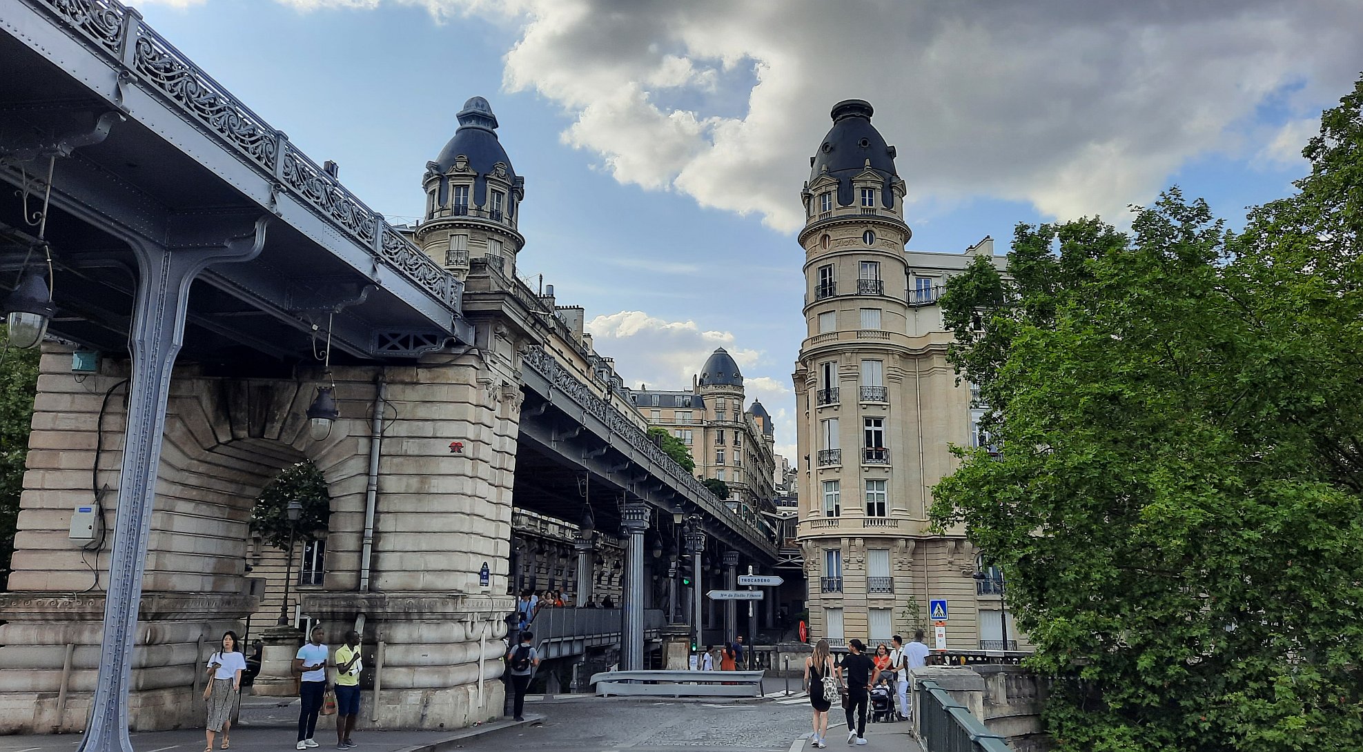 Pont de Bir-Hakeim