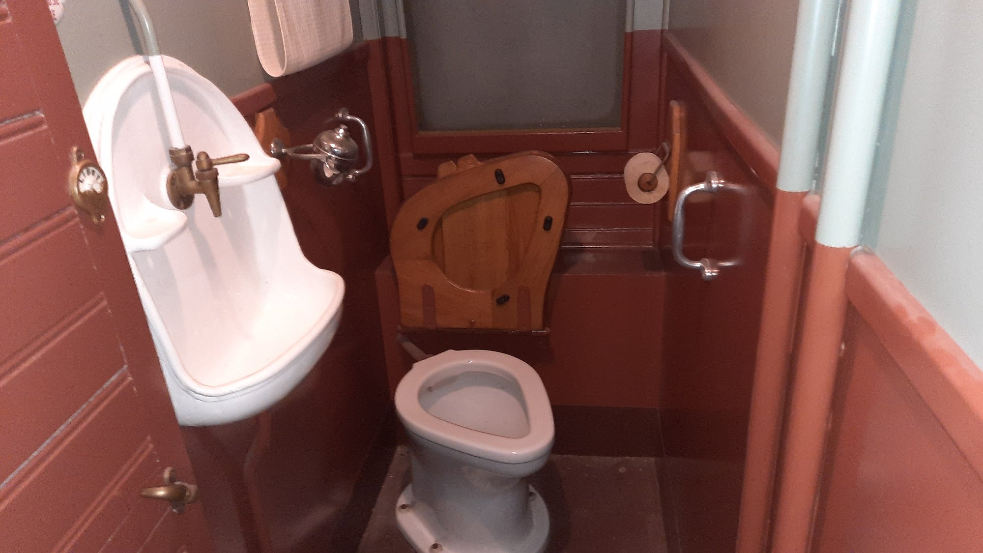 Partie fotografií z prvního pavilonu muzea Cité du Train