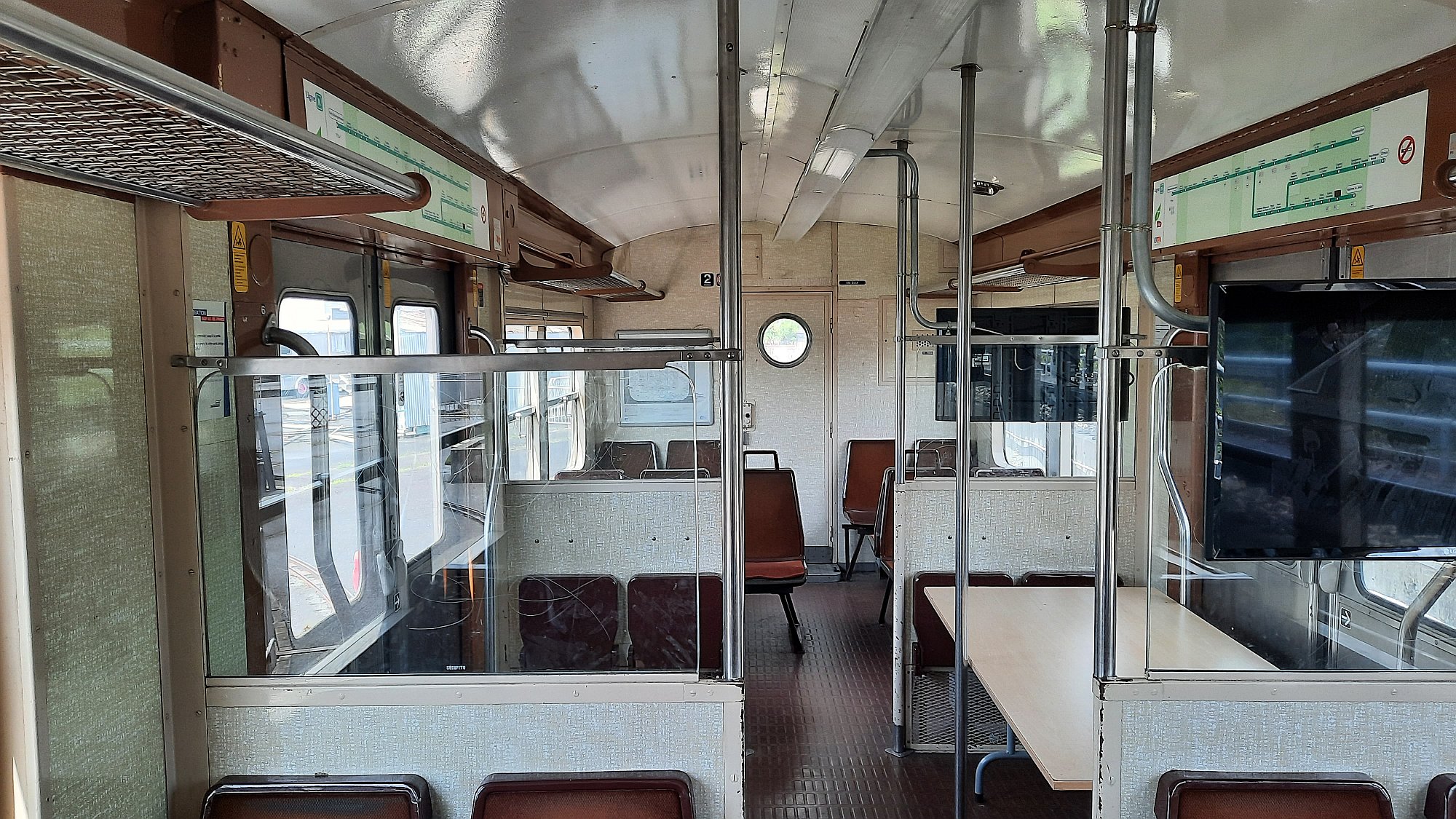 Partie fotografií z venkovní části muzea Cité du Train