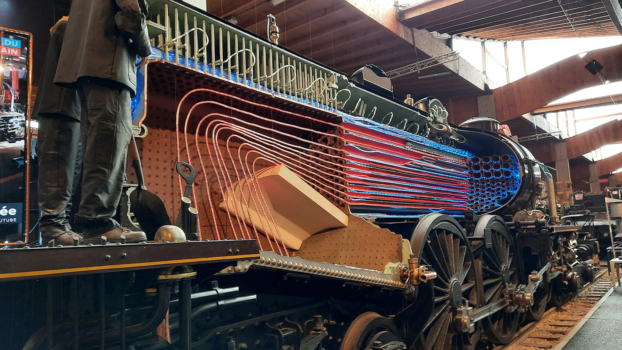 Partie fotografií z druhého pavilonu muzea Cité du Train