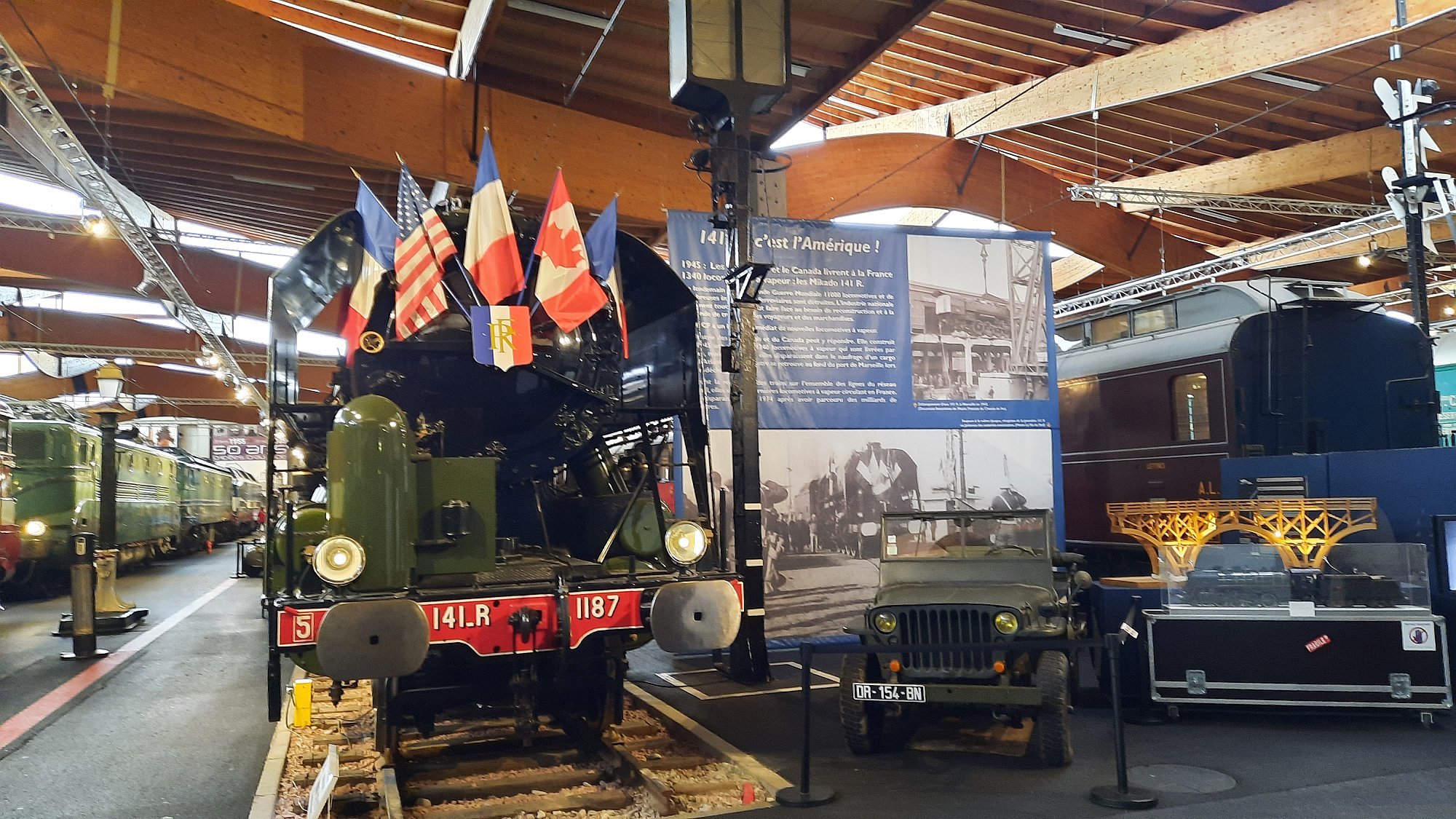 Partie fotografií z druhého pavilonu muzea Cité du Train