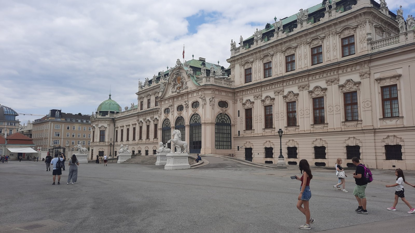 Záběr na Galerii Belvedere (Oberes Belvedere) z blízka
