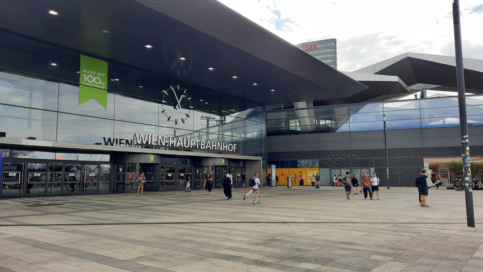 Wien Hauptbahnhof z jiného pohledu