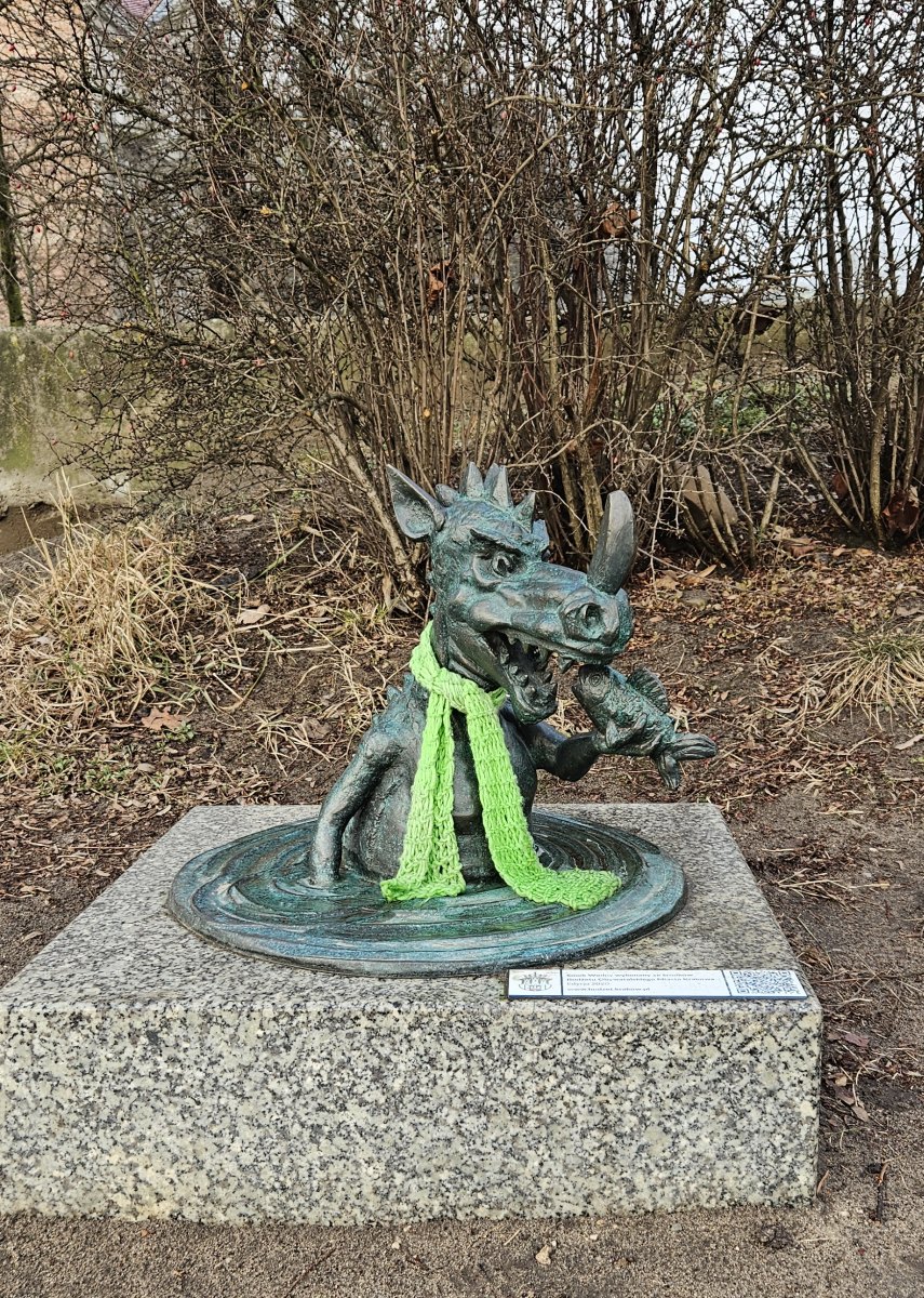 Smok Wodny (Vodní drak s rybou v tlapce)