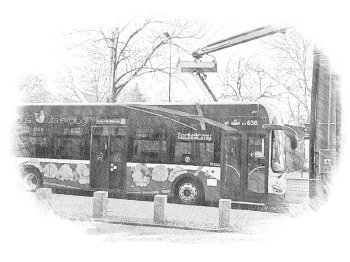 Nabíjení autobusu na ulici Pawia před Galerií Krakowskou